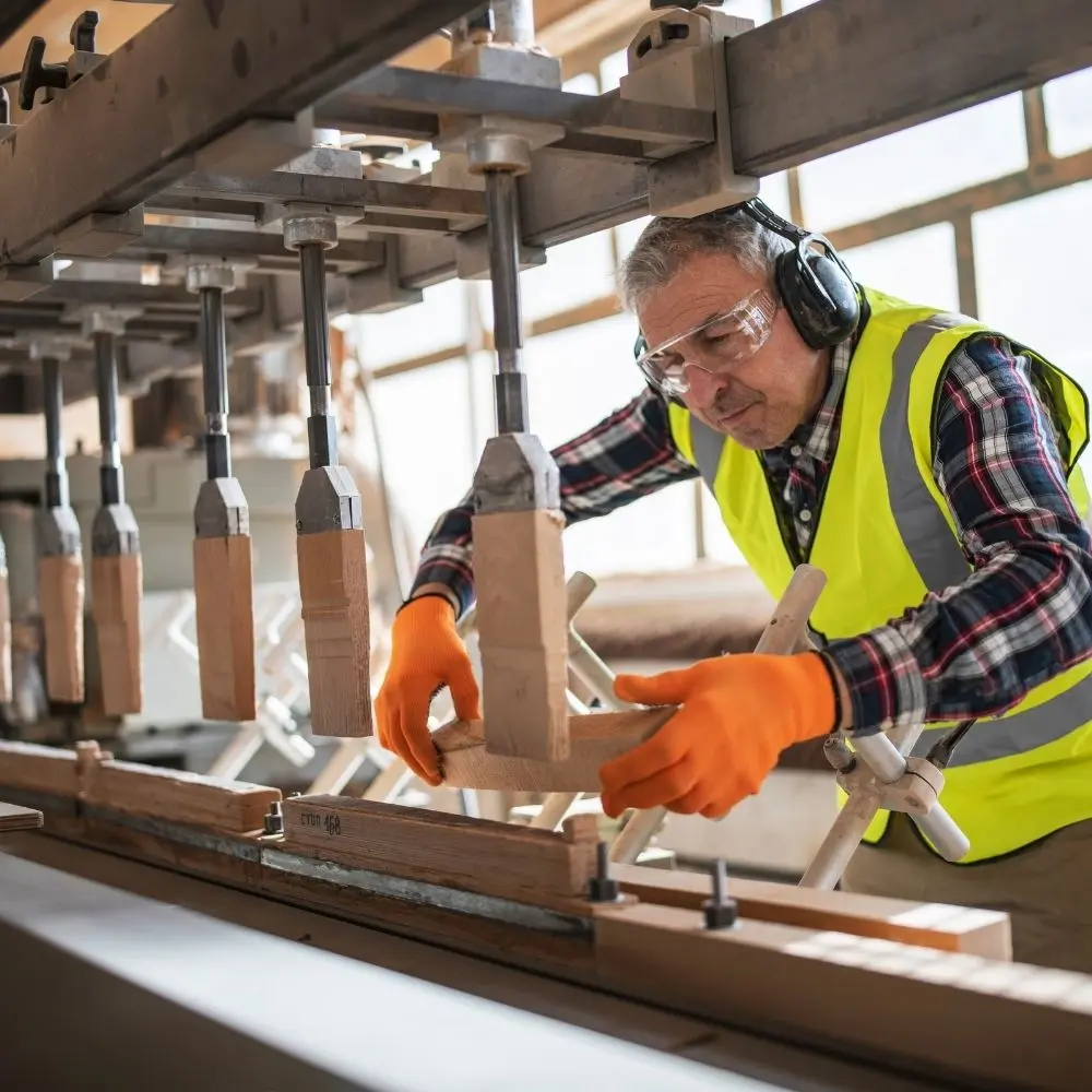 TEHLİKELİ VE ÇOK TEHLİKELİ İŞLERDE MOBİLYA MONTAJ EĞİTİMİ